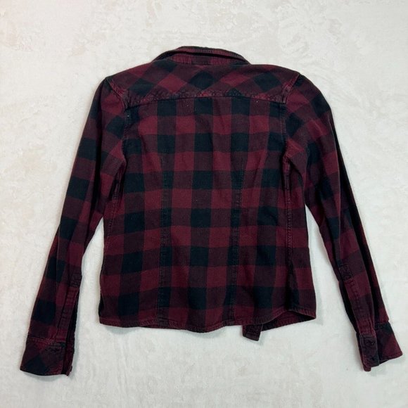 TNA Aritzia Women's S Classic Fit Red & Black Plaid Flannel Shirt Button Down - Picture 10 of 10